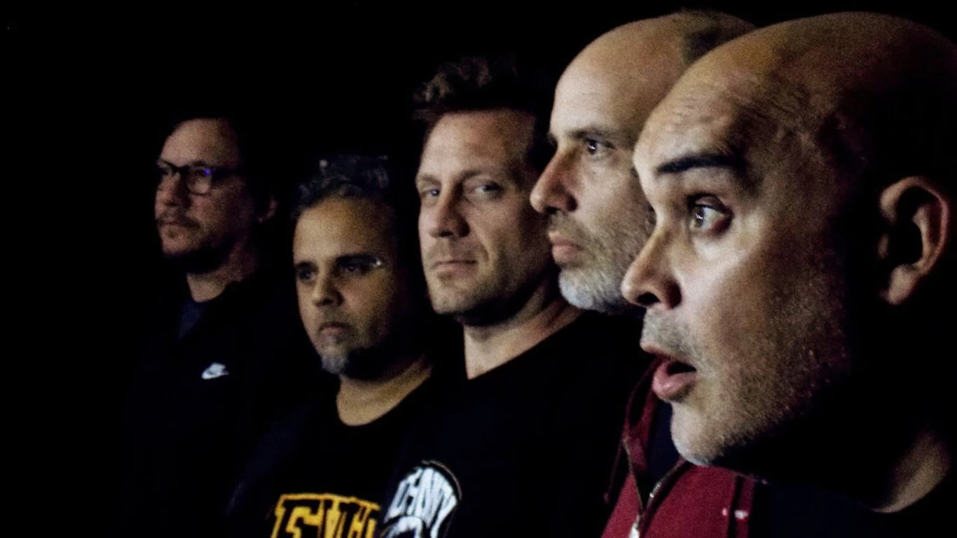 Naranjos lanzó mini documental y video de "Tu Trampa"