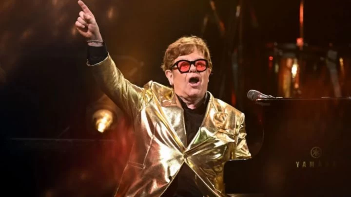 Elton John ingresó a la élite de los EGOT