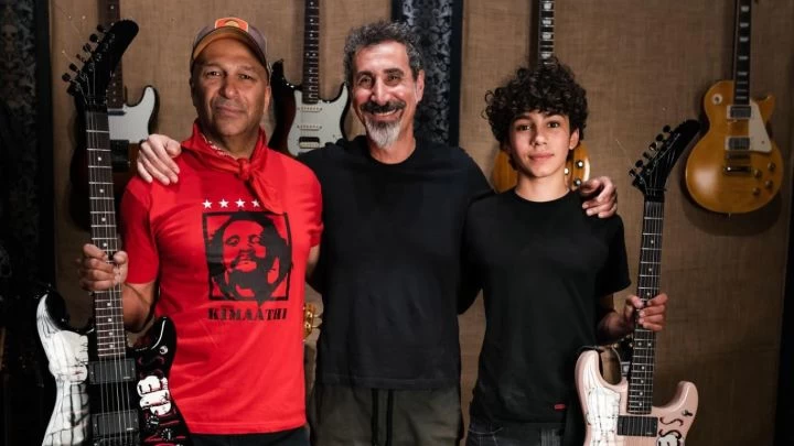 Tom Morello suma a Serj Tankian y a su hijo Roman para un nuevo single