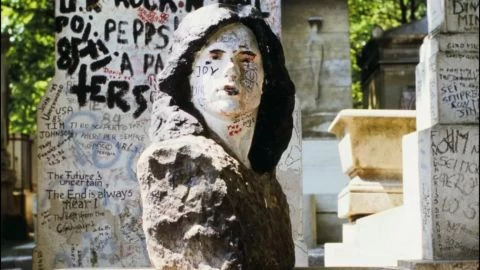 Recuperaron el busto robado de Jim Morrison