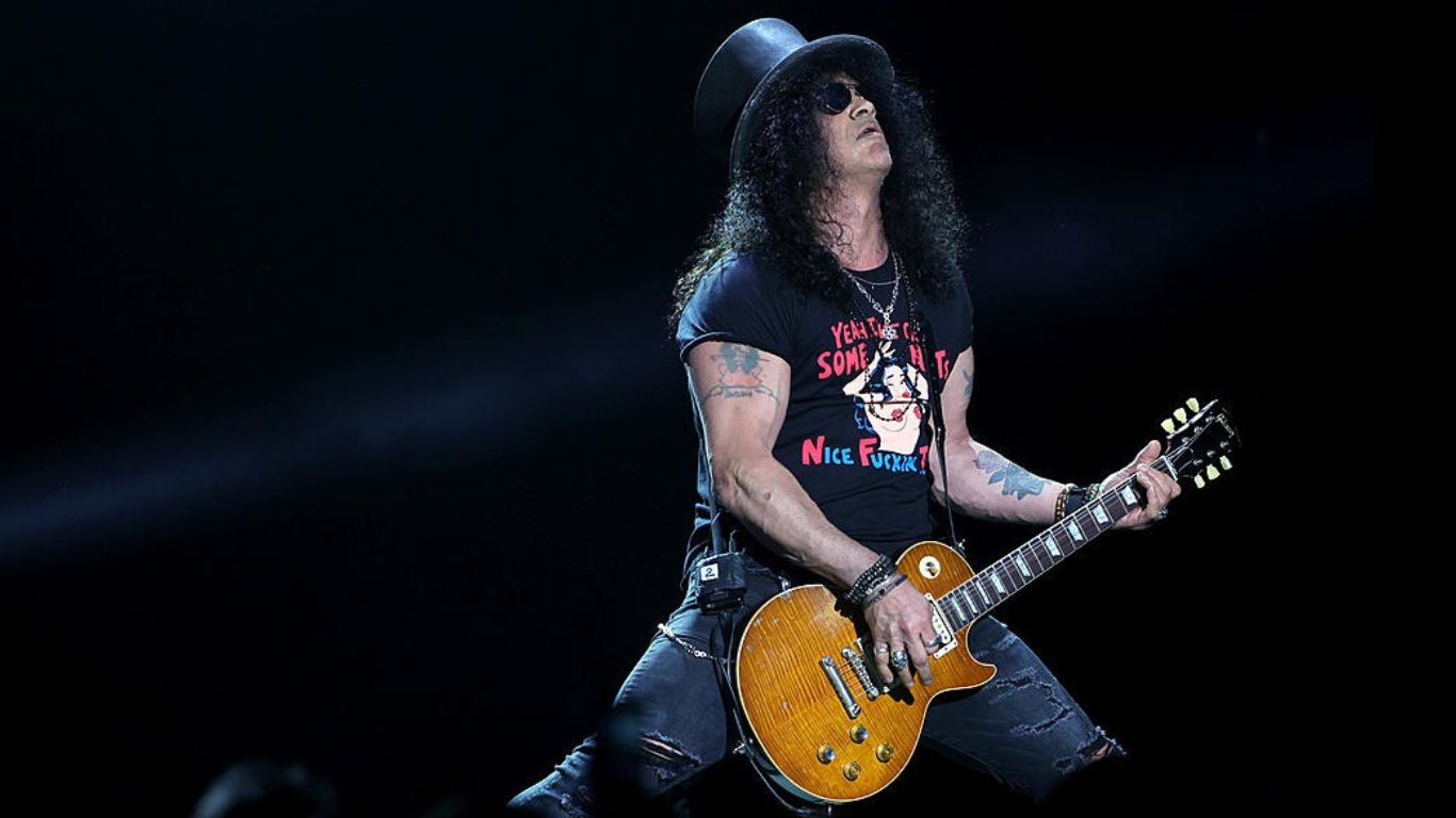 Slash confirma que hay mucho material para un nuevo álbum de Guns N' Roses