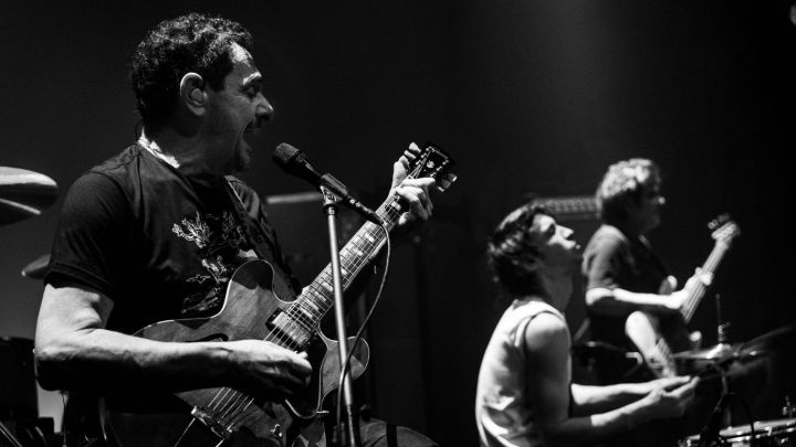 Divididos: 185 meses en el Teatro Flores y una Amapola en el pogo