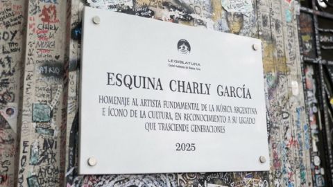 Coronel Díaz y Santa Fe, o la Esquina Charly García