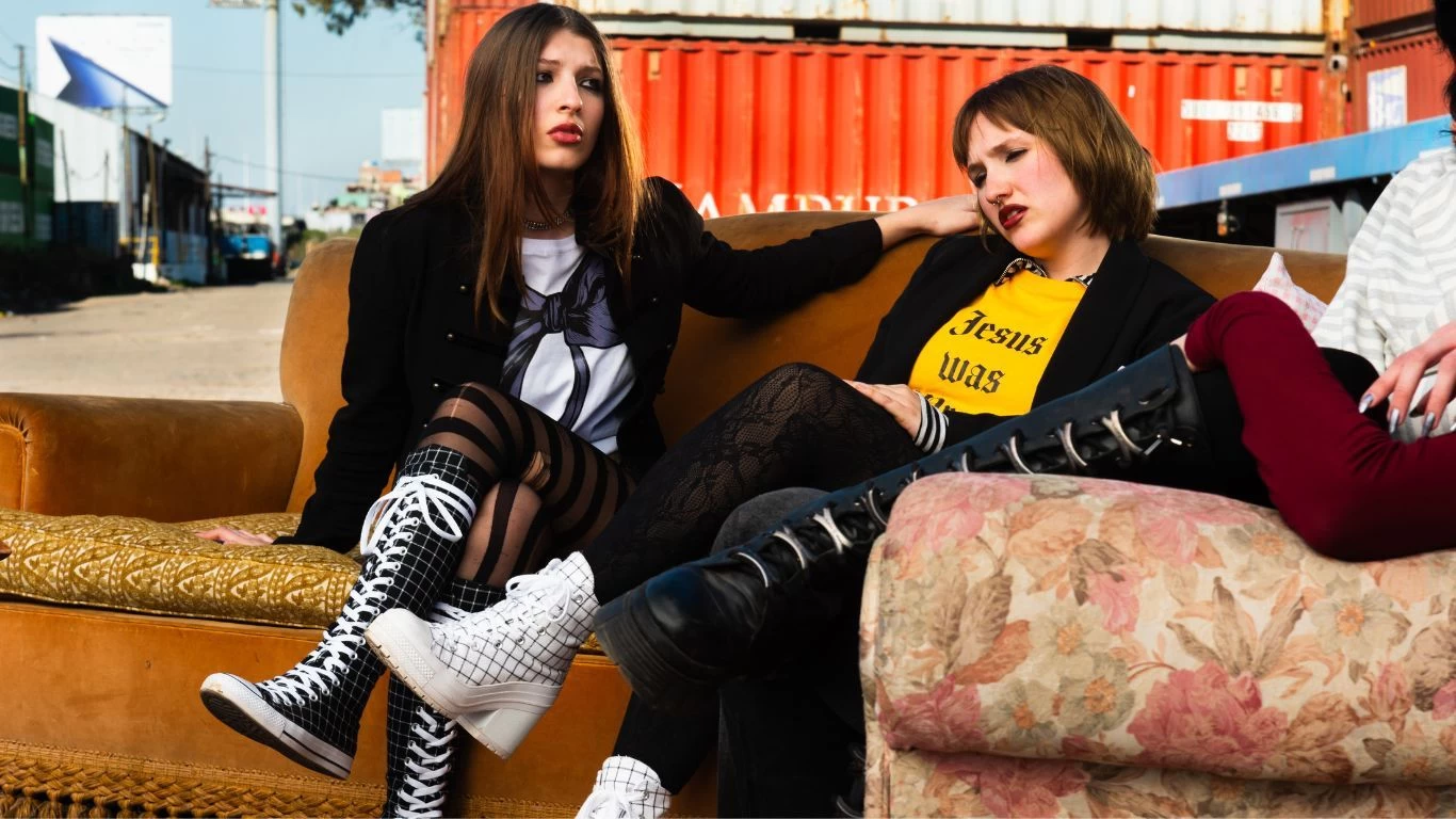 Kill Flora presenta “A veces”