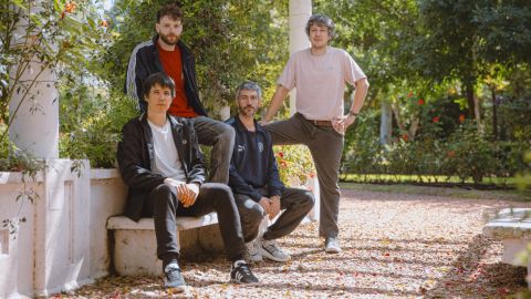 Bestia Beb&eacute; public&oacute; "Gustavo Costas", el &uacute;ltimo adelanto de su nuevo disco