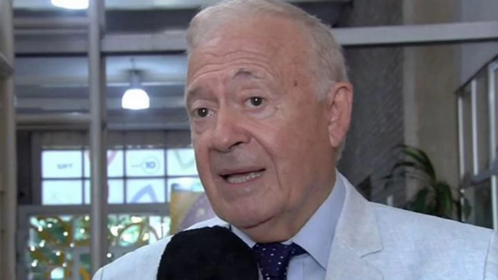 Hugo Pizzi: "Tenemos vacunas, pero faltan brazos"