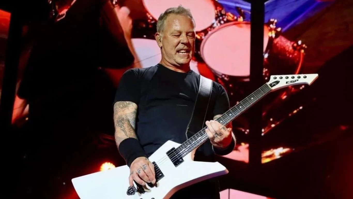 La historia del nuevo tatuaje de James Hetfield