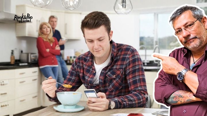 Tiene 30 y parece un adolescente