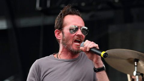 Escuchá el tema inédito de Scott Weiland: “If I could fly”