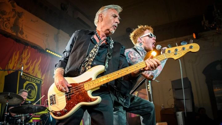 El homenaje de Sex Pistols a Clem Burke
