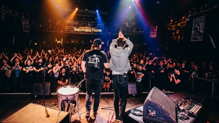 Camionero present&oacute; Pruebas de contacto en el Teatro Flores