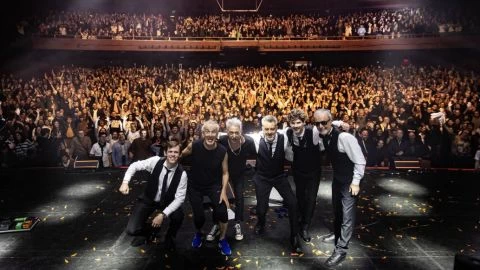 Virus festejó 40 años de Locura en el Gran Rex