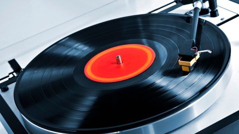 El vinilo vuelve con toda la fuerza de la generación Z