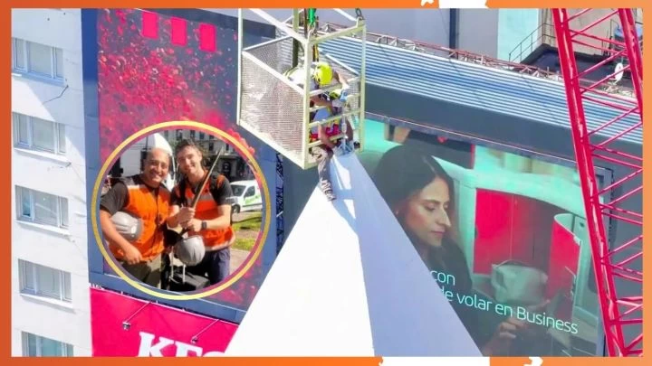 Por primera vez en un siglo cambiaron el pararrayos del Obelisco