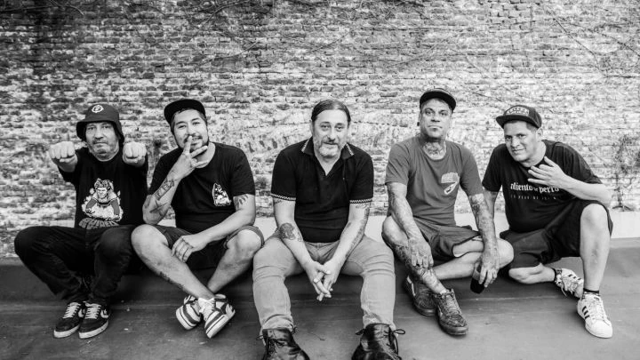 2 Minutos reversiona un clásico junto a Los Fabulosos Cadillacs
