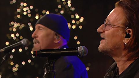 Bono y The Edge hicieron un clásico navideño