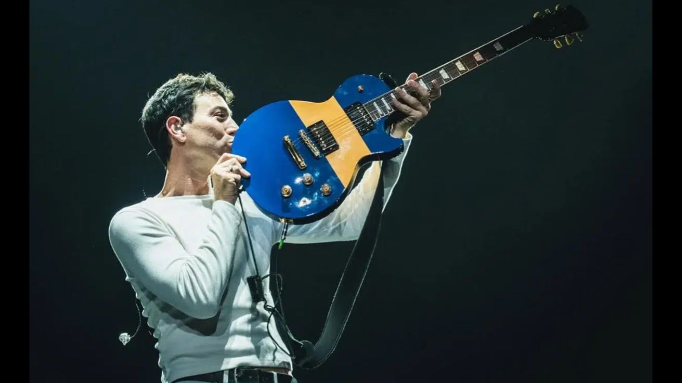 La nueva Gibson Les Paul bostera de Mateo Sujatovich