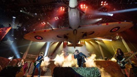 Iron Maiden y un aterrizaje forzoso durante &quot;Aces High&quot;