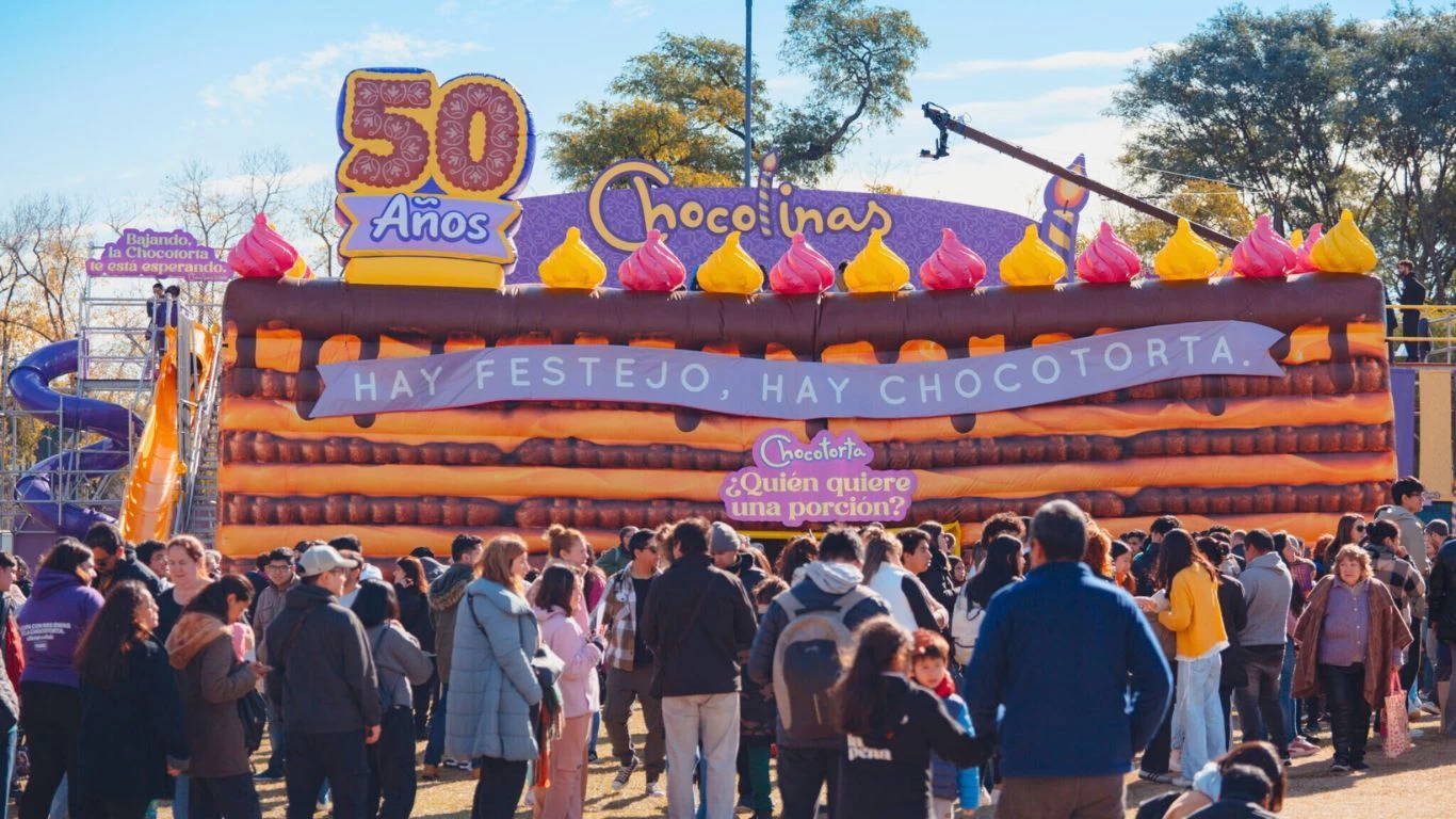 Chocolinas celebró sus 50 años con un multitudinario evento en el Planetario