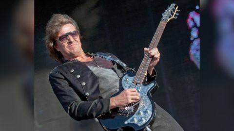 Lo nuevo de Richie Sambora “We`ll get by”