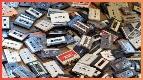 [QPLF] Encontr&oacute; un tesoro de cassettes en un volquete