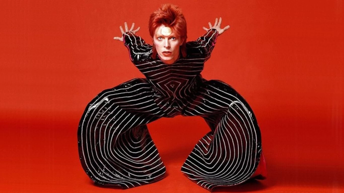 Se viene un nuevo box set con material inédito de la era Ziggy Stardust
