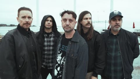 Eterna Inocencia presenta una nueva versi&oacute;n de &ldquo;Le Pertenezco a Sus Ojos&rdquo;