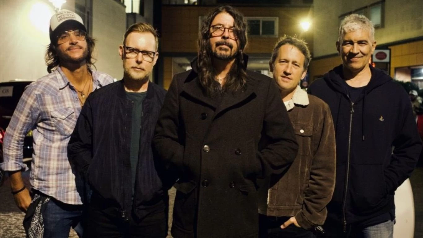 Así suena lo nuevo de Foo Fighters: “Under You”