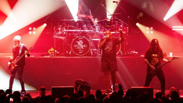 Sepultura desplegó su poderío en el C Art Media