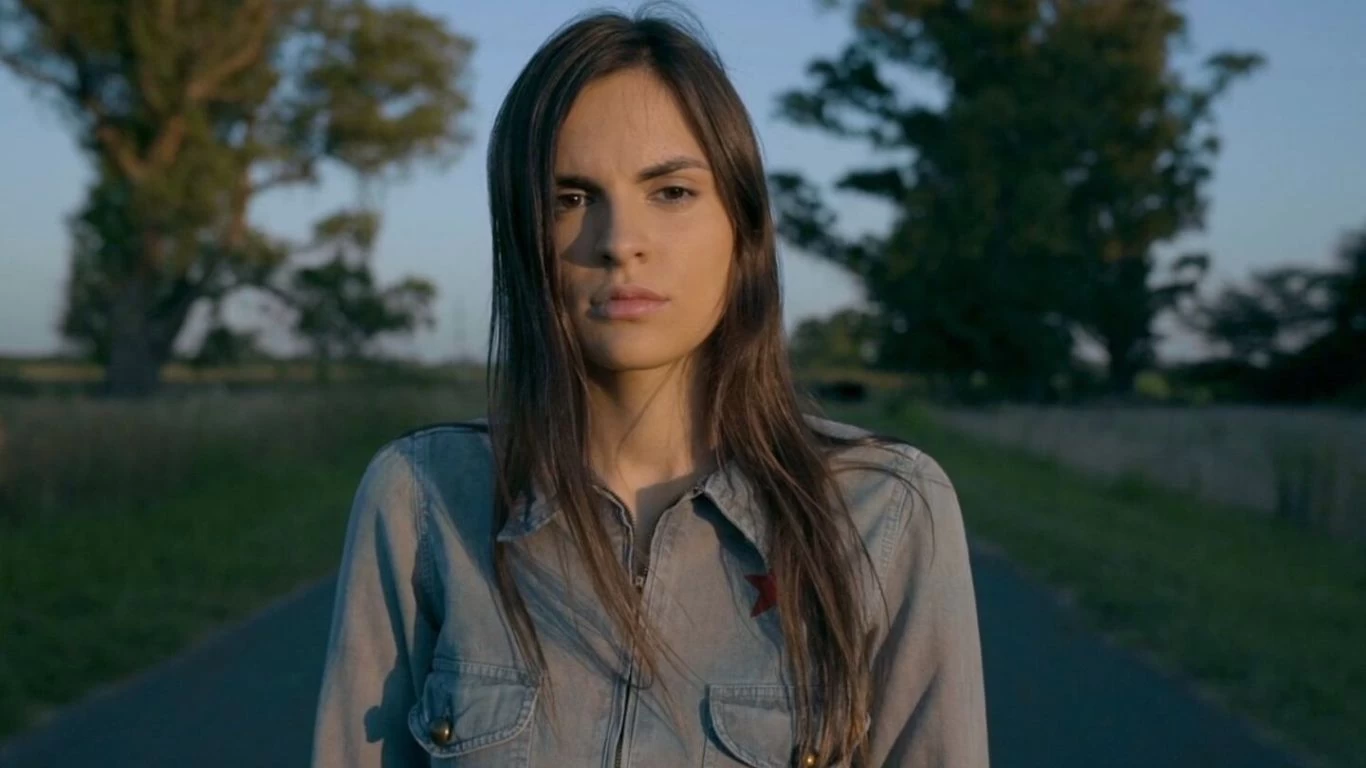 Manu Martínez presenta su nueva canción “Invocando”