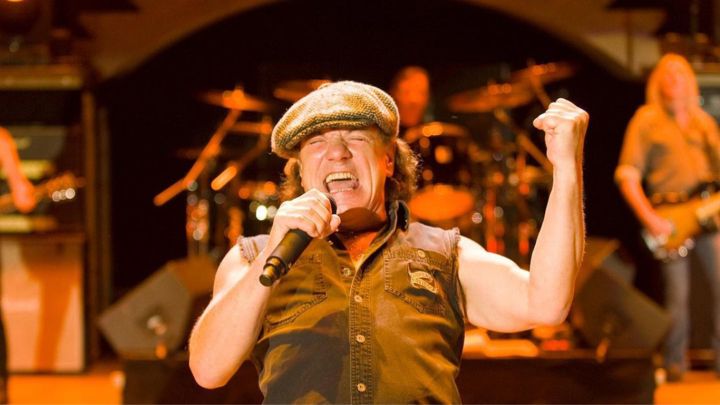 ¡Brian Johnson volvió a cantar temas de ACDC arriba de un escenario!