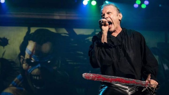 Bruce Dickinson insultó a un fan en pleno concierto de Iron Maiden