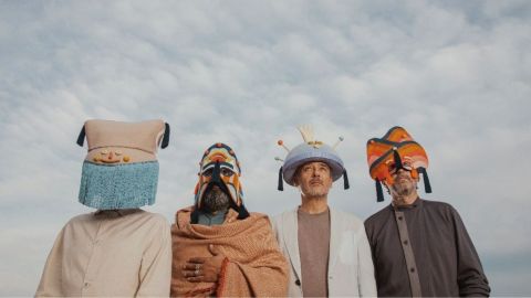 Love of Lesbian tiene nuevo disco llamado Ejército de Salvación