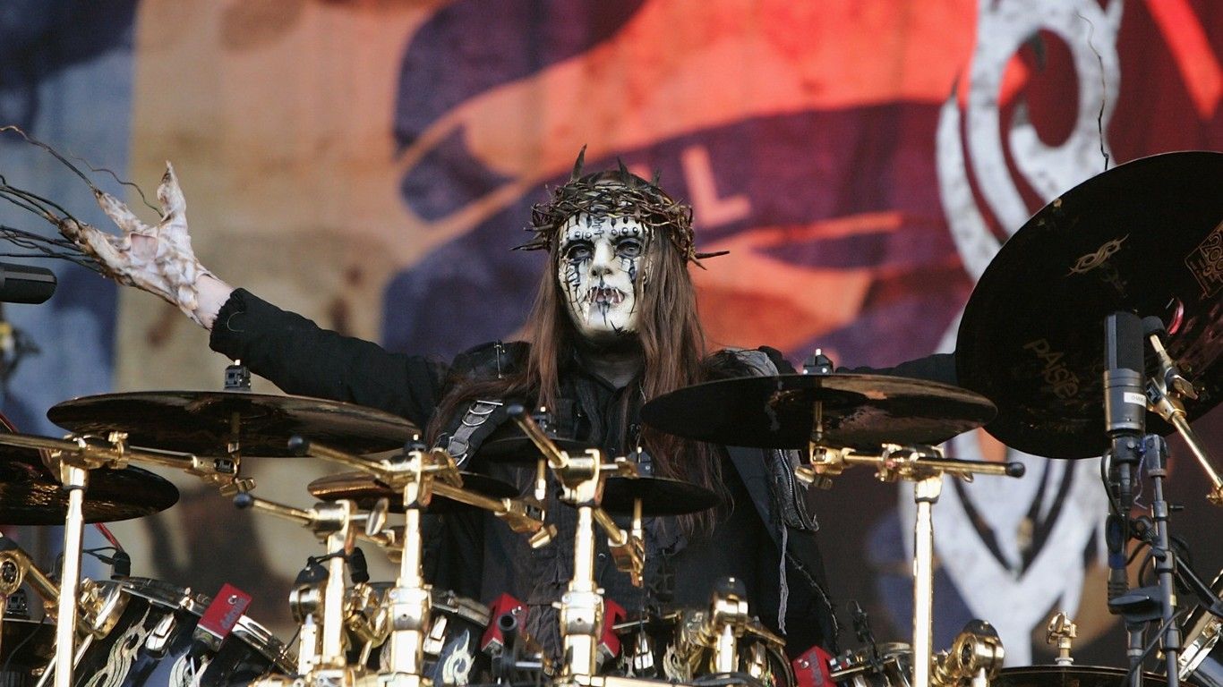 Slipknot le rindió homenaje a su ex baterista