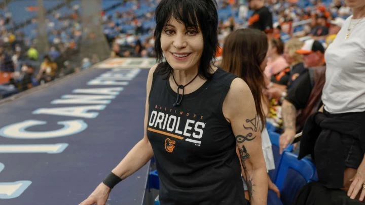 Joan Jett: “No puedo quedarme callada y solo cantar”