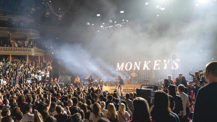 Lanzamiento en vivo de Arctic Monkeys