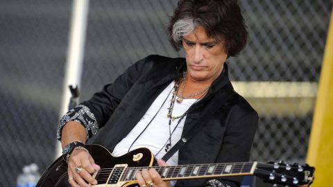Joe Perry: “Sé que va a haber, por lo menos, un recital más de Aerosmith”