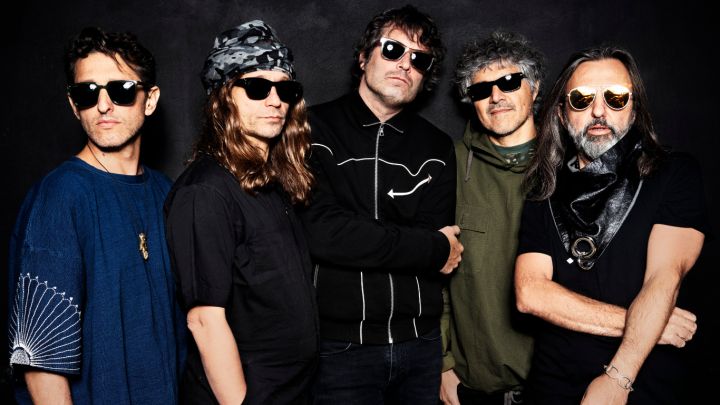 Babasónicos presentó Suficiente