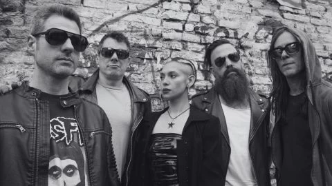 Conoc&eacute; a Poser: una nueva banda que cruza metal, punk y pop