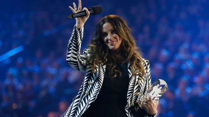 Alanis Morisette explotó contra el Rock & Roll Hall of Fame