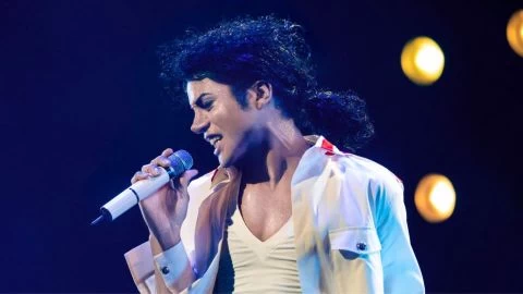 Se sigue postergando la biopic de Michael Jackson