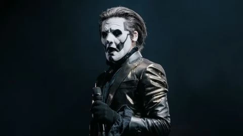 Investigan a una mujer por acosar a Tobias Forge, cantante de Ghost