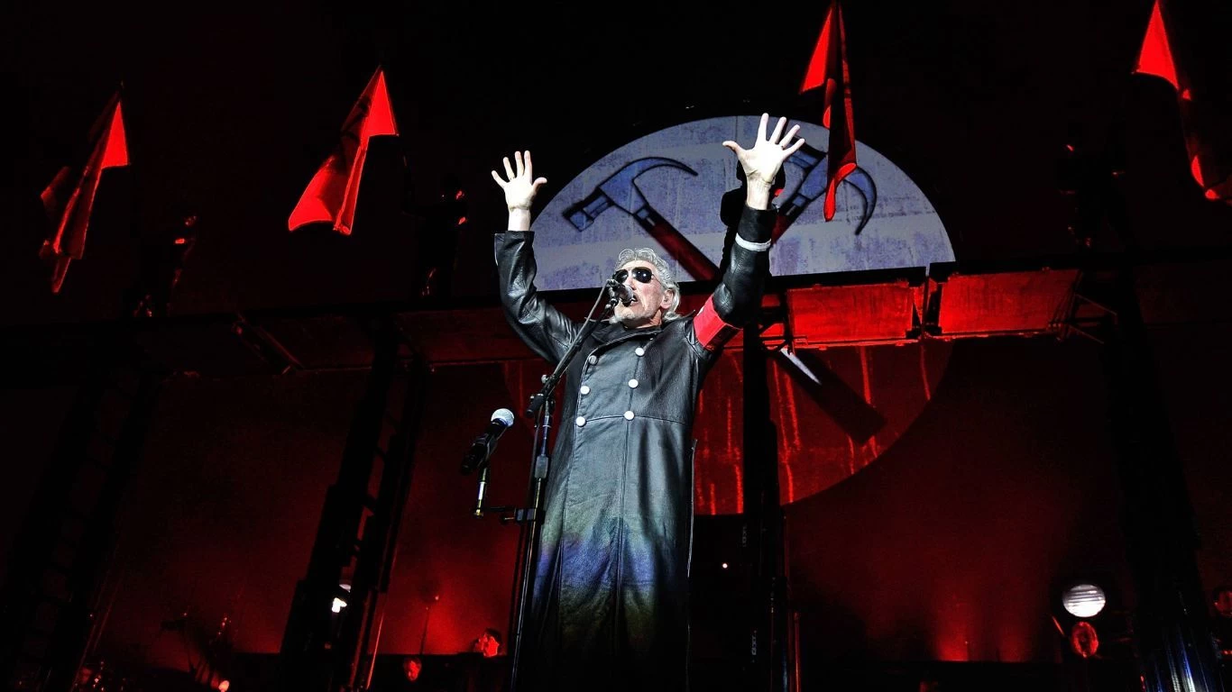 La historia sin fin: la policía alemana acusó a Roger Waters de incitar al odio