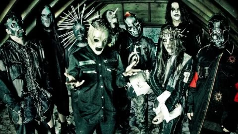 Mirá a Slipknot tocando.. ¡sin sus máscaras!