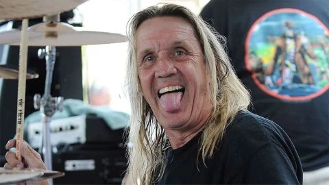 Nicko McBrain reaparece tras retirarse de Iron Maiden