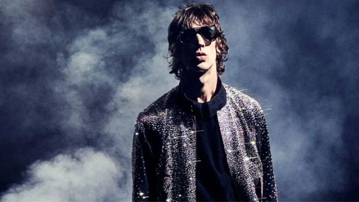 Richard Ashcroft: multado y sin licencia por seis meses