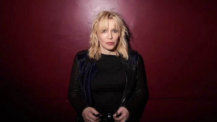 Courtney Love hizo un cover de Britney Spears