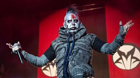 El cantante de Mudvayne dice que todas las bandas nuevas de rock y metal suenan iguales