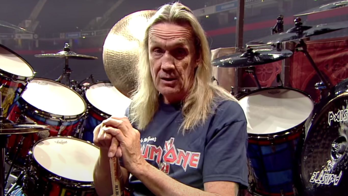 Nicko McBrain, baterista de Iron Maiden, se recupera de un derrame cerebral